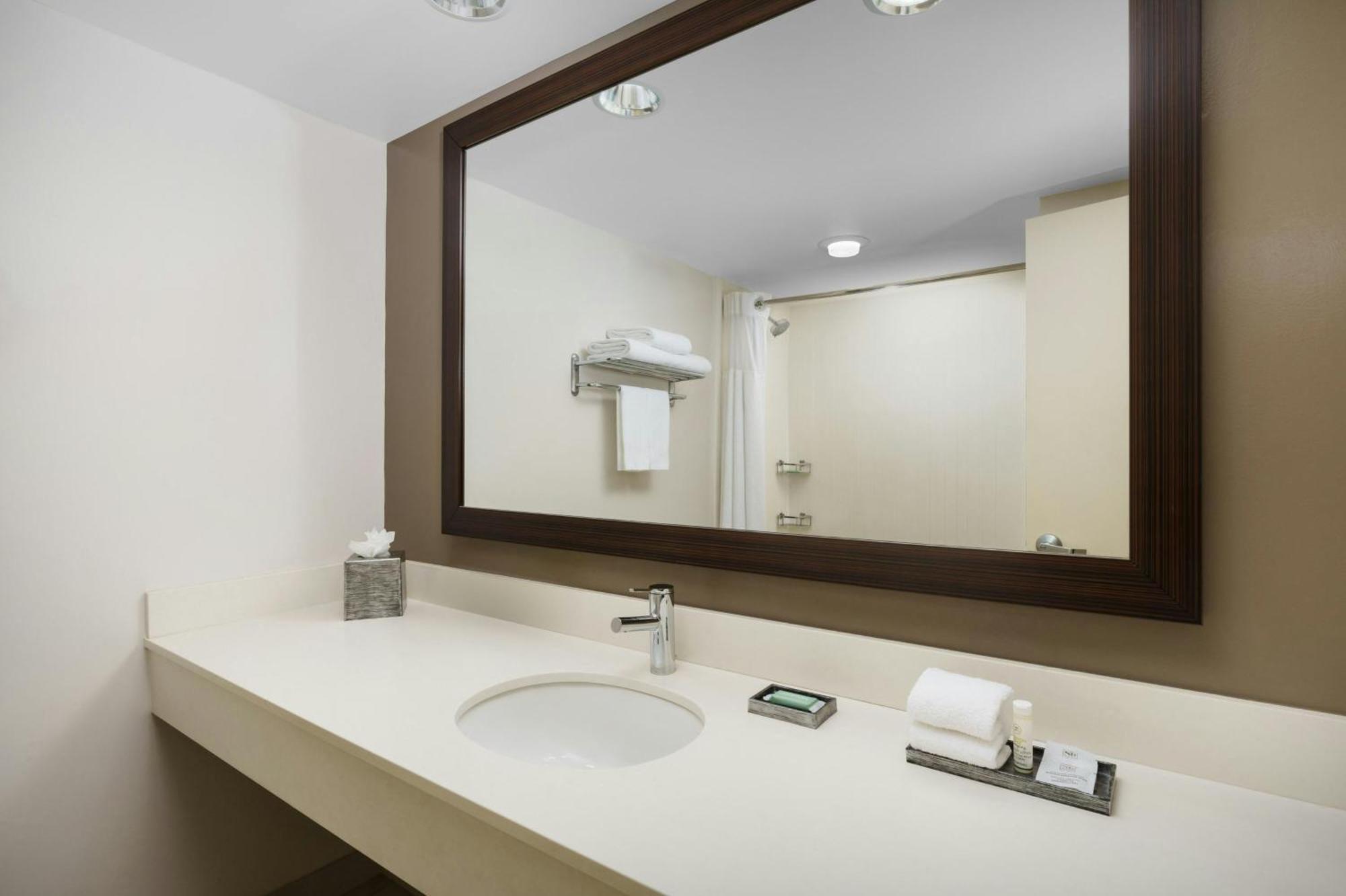 Courtyard By Marriott Fort Lauderdale North/Cypress Creek Exteriör bild