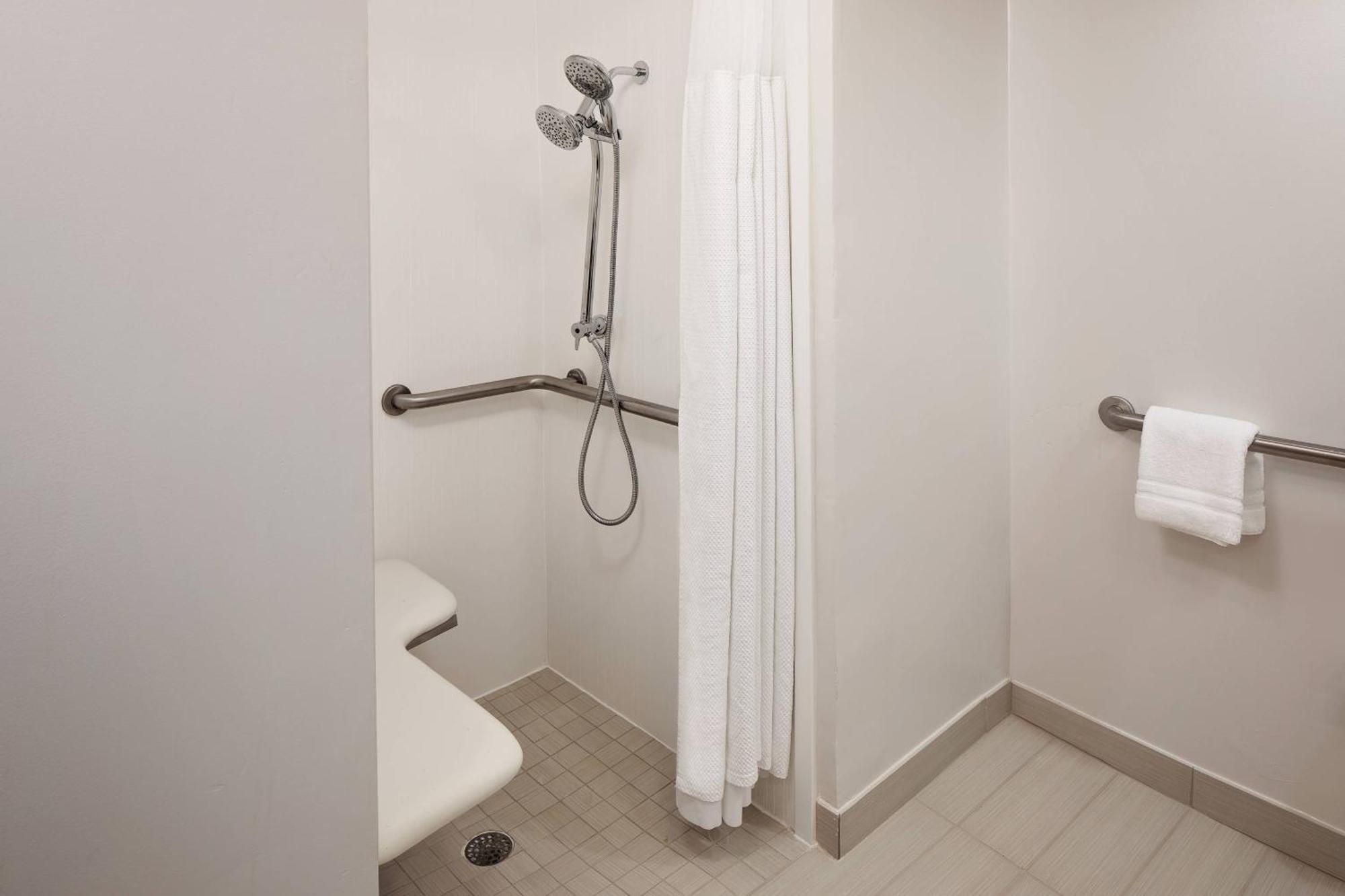Courtyard By Marriott Fort Lauderdale North/Cypress Creek Exteriör bild
